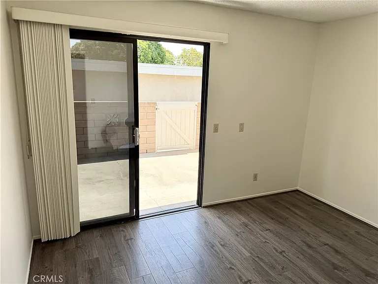 8933 Modesto Cir #1215B — Photo 18