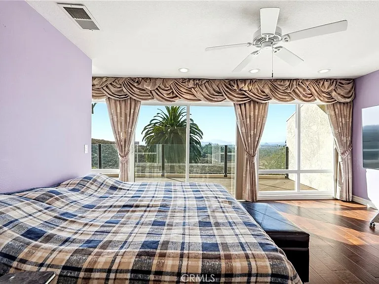 2235 El Capitan Dr — Photo 41