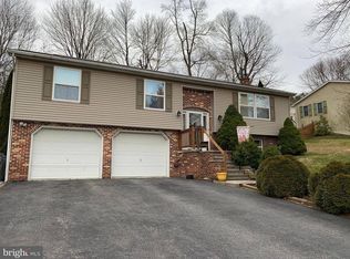 9 Liberty Dr, Mount Holly Springs, PA