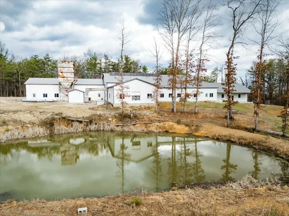 227 Callihan Rd, East Bernstadt, KY 40729