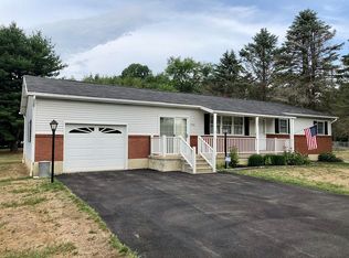 1956 W 10th St, Tyrone, PA 16686