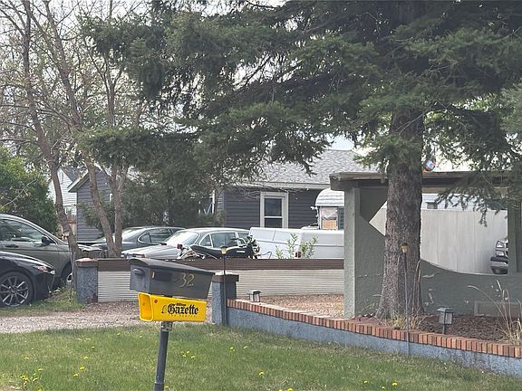2nd image of 440 Judith Ln