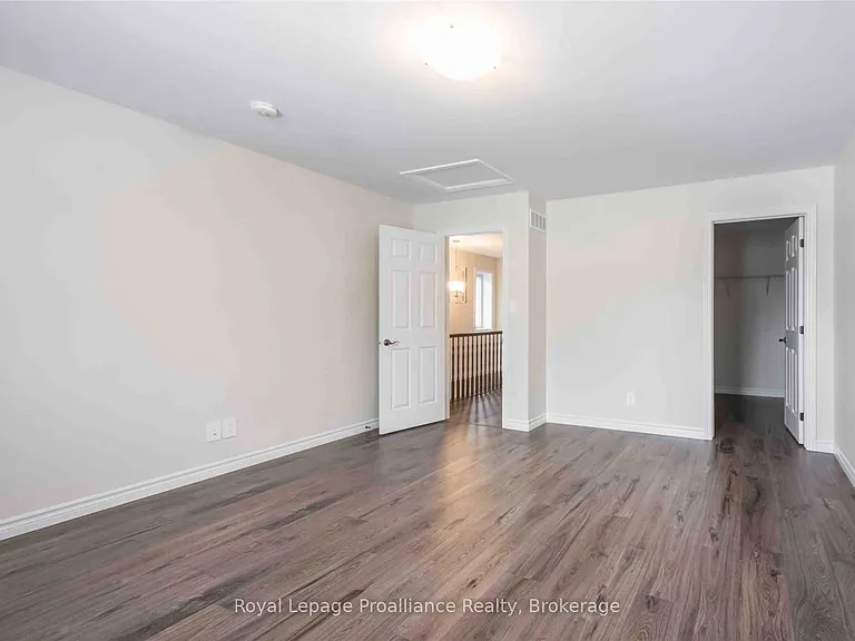 28 Nipigon St — Photo 14