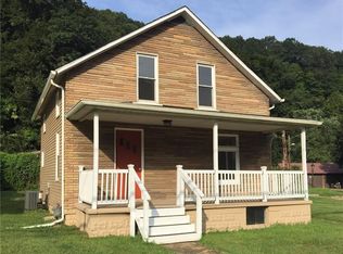 57 McGovern Blvd, Crescent, PA 15046