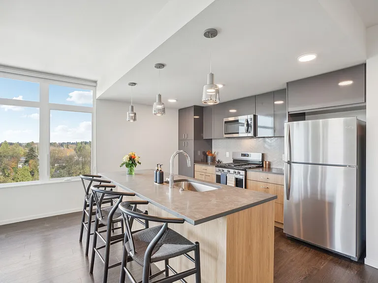 Splash Apartments — Photo 1