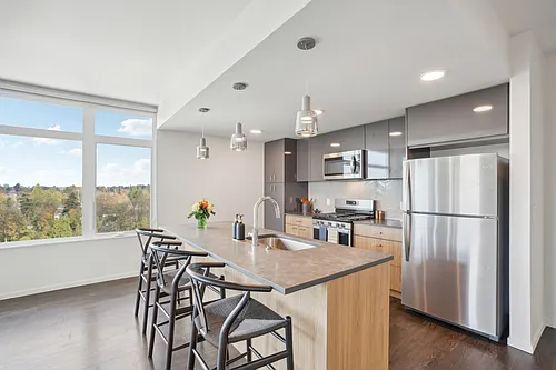 Splash Apartments Photo 1