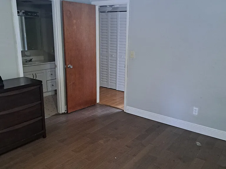 303 Ridge Blvd — Photo 17
