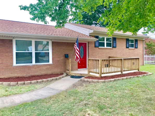 62 Arden Dr, Newport News, VA 23601