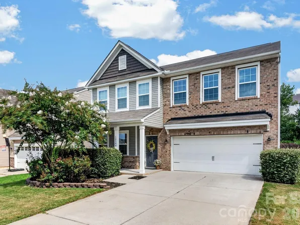 10344 Hillsborough St, Huntersville, NC 28078