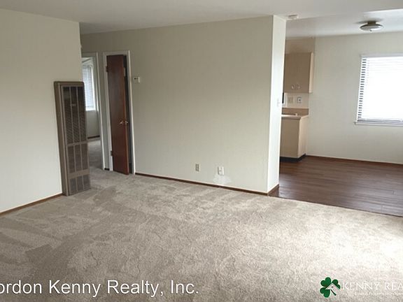 2nd image of 525 Serra Dr #2