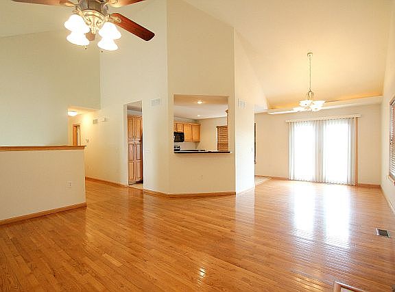 dining rm by deck doors