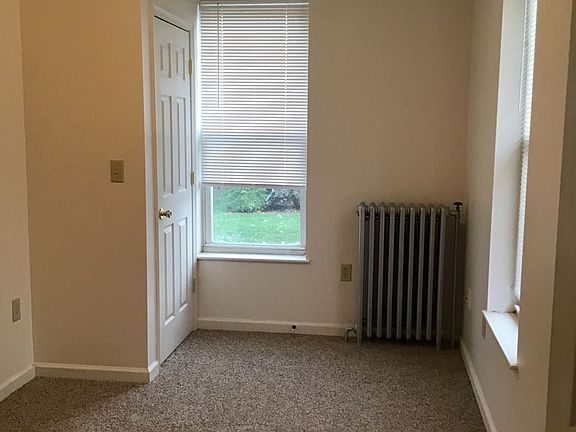 4th image of 229 E Orange St APT 3