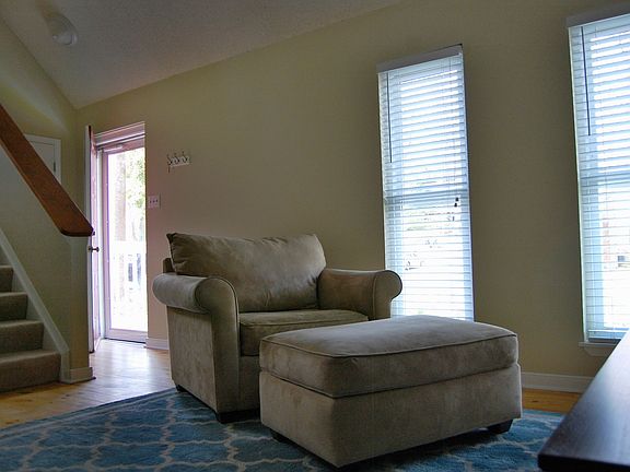 3rd image of 10007 Copperwood Ct