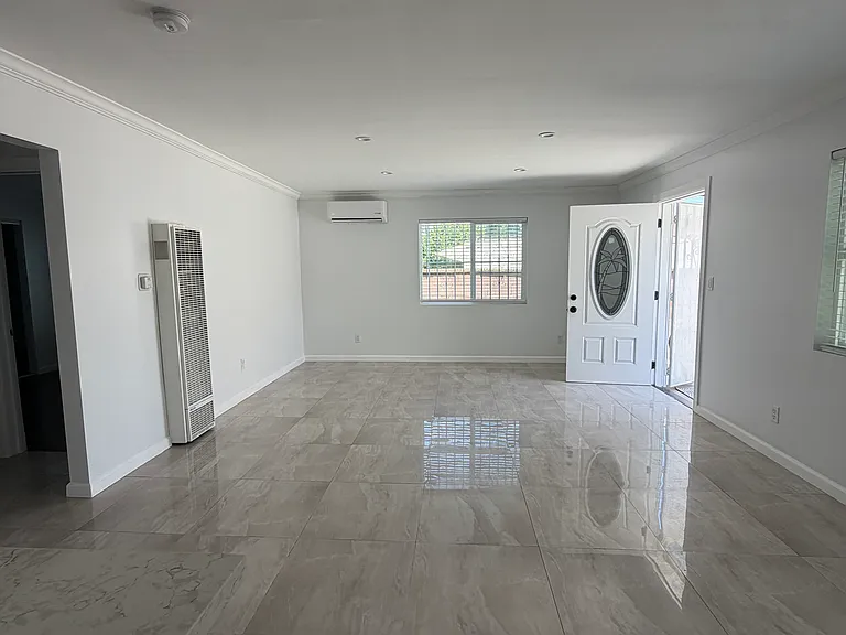8953 San Carlos Ave #B — Photo 5