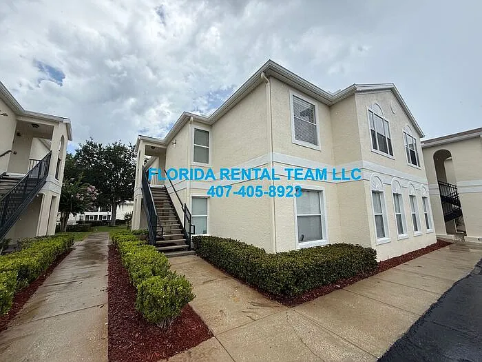 8844 Grand Palms Cir #B