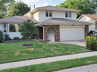 11030 Laurel Cir, Omaha, NE 68164