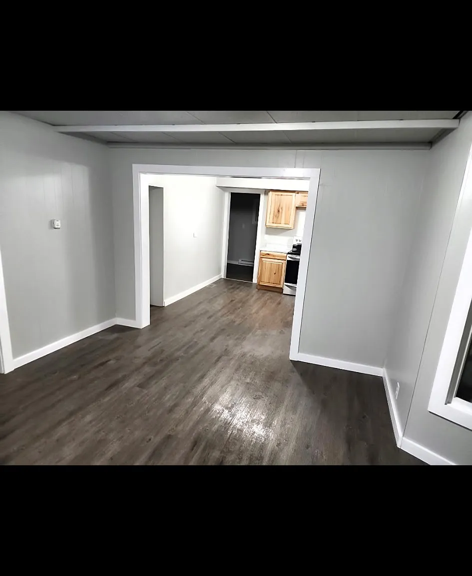 3 bed, 1700 sqft, $1,800 — Photo 4