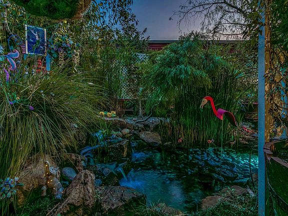 2nd image of 98 Sequoia Circle