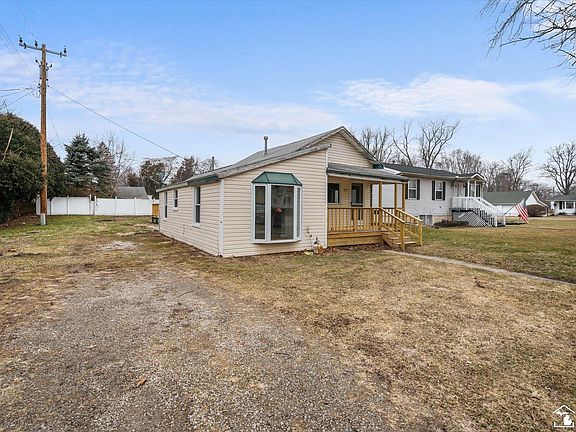 2nd image of 426 Saline St