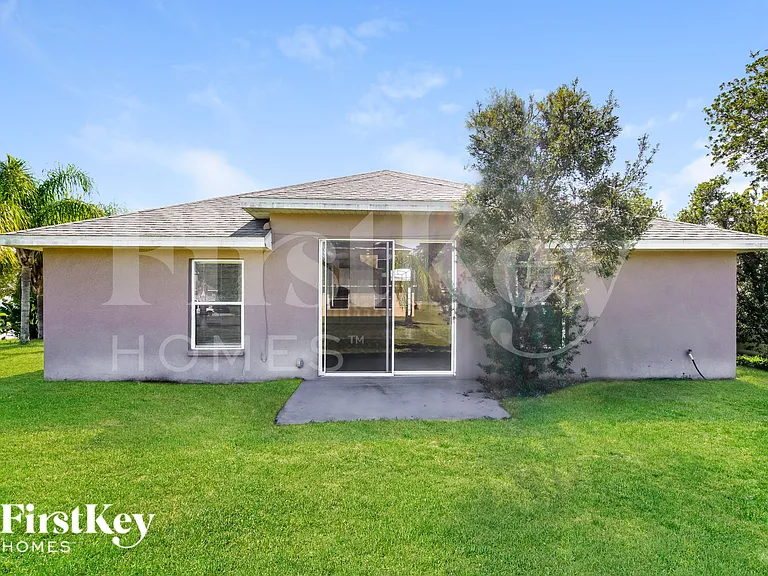 2101 Laparelle Dr — Photo 16