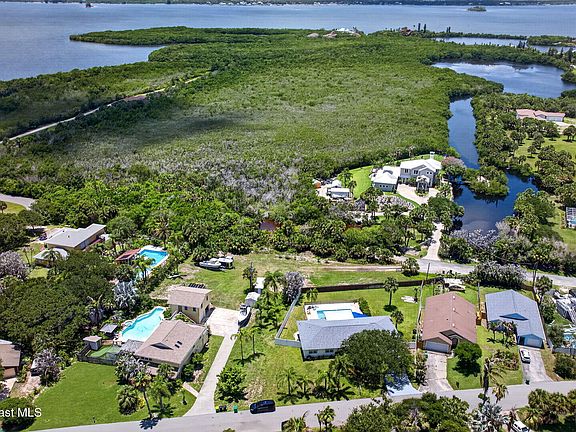 4th image of 5180 Palmetto Dr