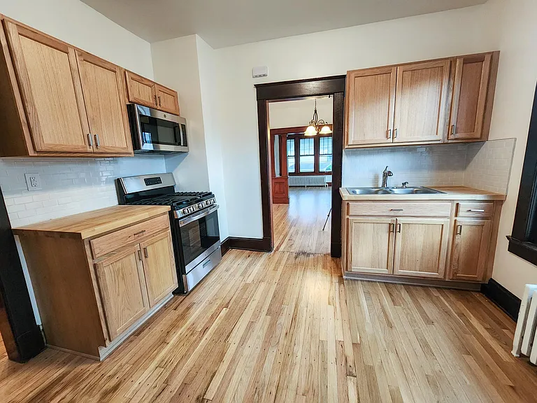 5 Carle Ave #2 — Photo 13