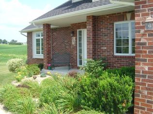 2108 Palmer Dr, Dubuque, IA 52002