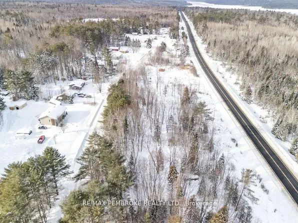 88 Lance Rd, Laurentian Hills, ON K0J 1P0