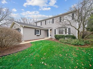 531 Dawes Ave, Glen Ellyn, IL 60137