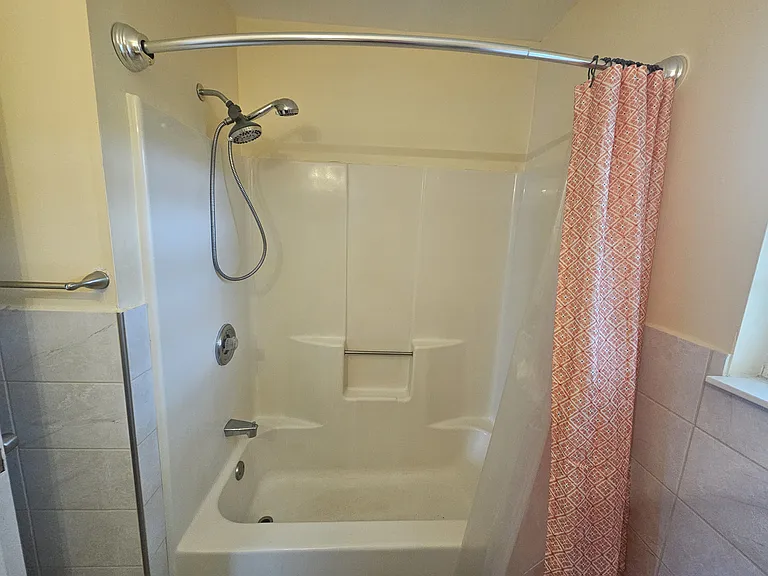 464 London Ct #464 — Photo 14