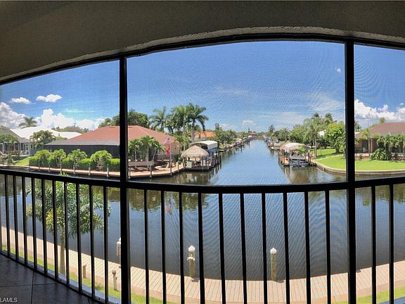 3rd image of 922 SW 48th Ter APT 214