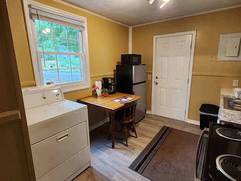 213 Red Oak Ave — Photo 14