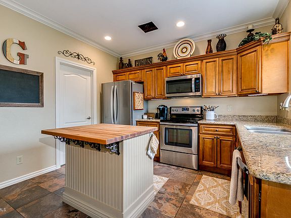 4th image of 30267 N Royal Oak Way