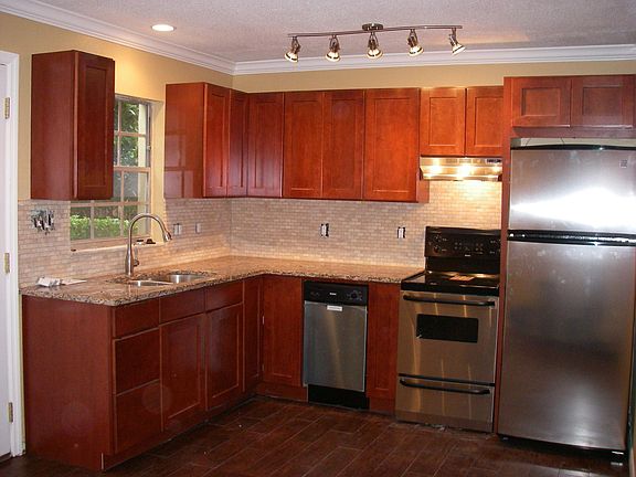4th image of 37-1531 Catherine St #37