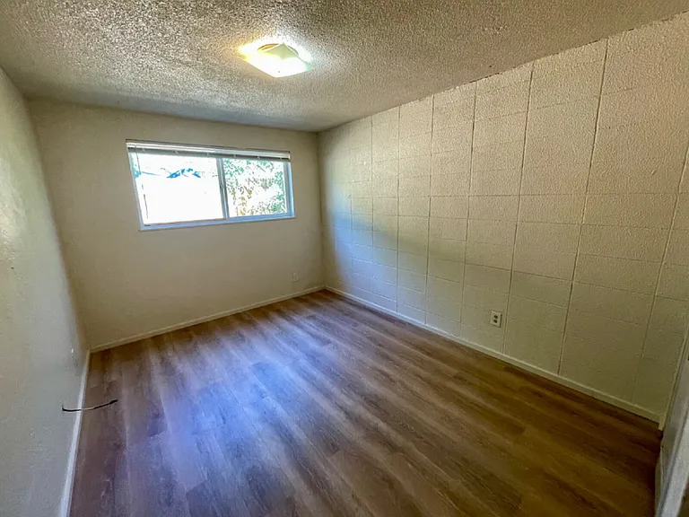 555 Tyler St #19 — Photo 6