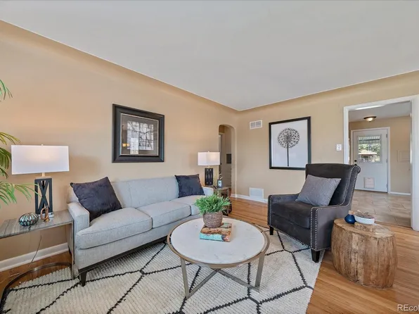3320 Bellaire Street, Denver, CO 80207