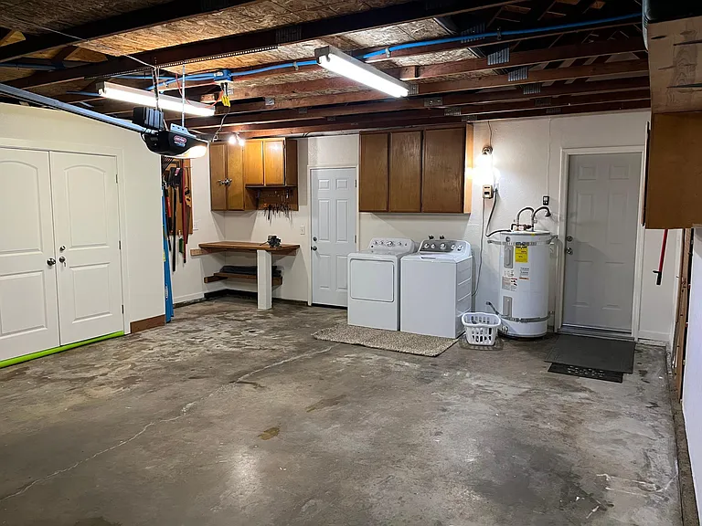 1276 Pershing St — Photo 26