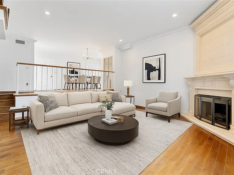 807 N Sycamore Ave #6 — Photo 3