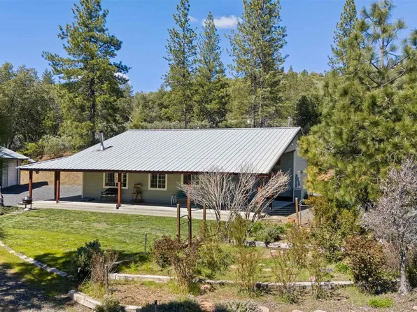 11092A Smith Station Rd, Coulterville, CA 95311