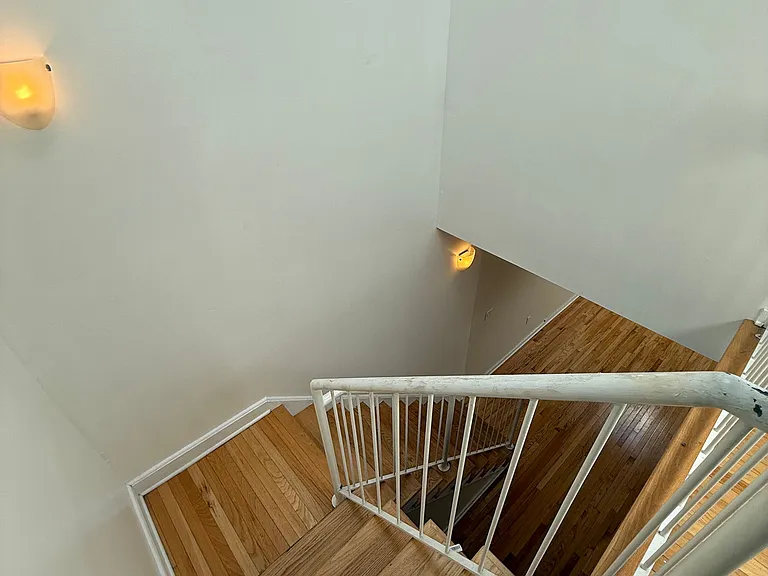 242 Centre St #6 — Photo 17