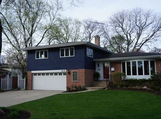 914 S Emerson St, Mount Prospect, IL 60056