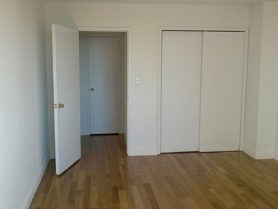 2nd image of 200 E 33rd St APT 27D