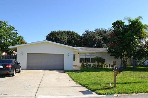 1st image of 421 N Waterway Dr