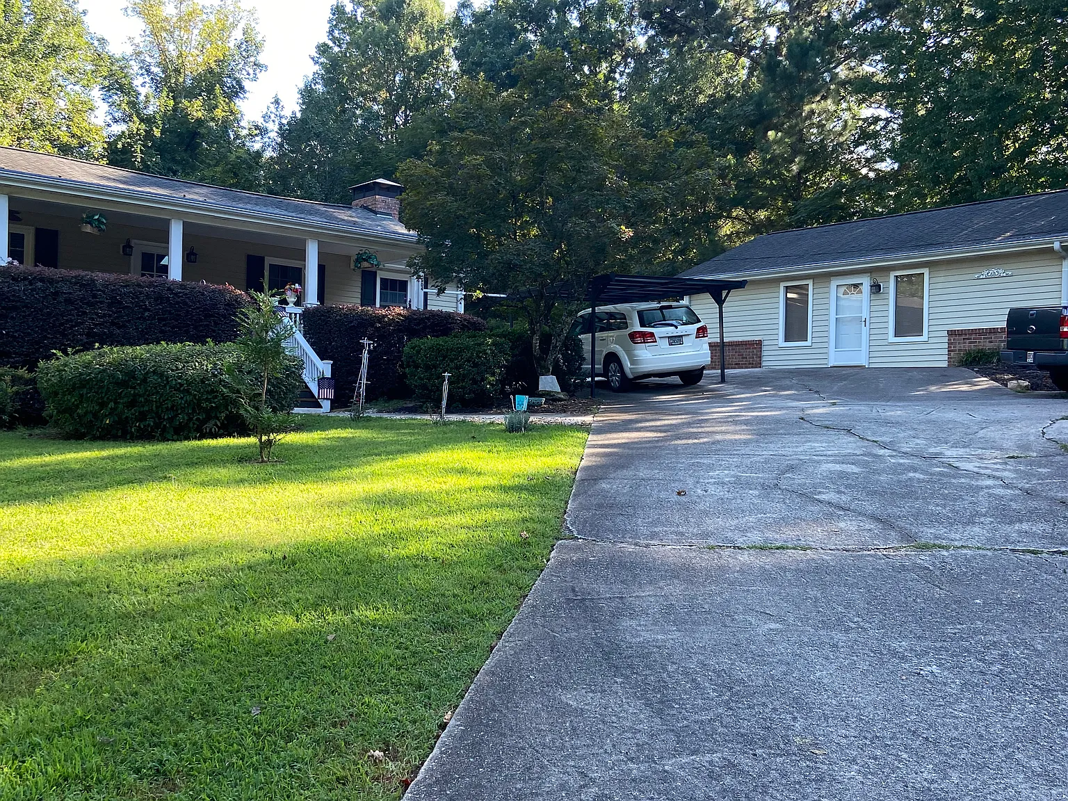 504 Mountain Park Rd — Photo 1