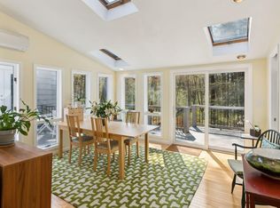 96 Falmouth Rd, Falmouth, ME 04105