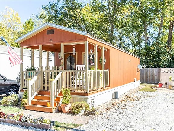 5th image of 1014 W Olive St Lot 22
