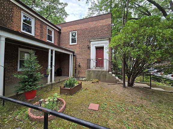 4th image of 150-14 Geothals Avenue #45F