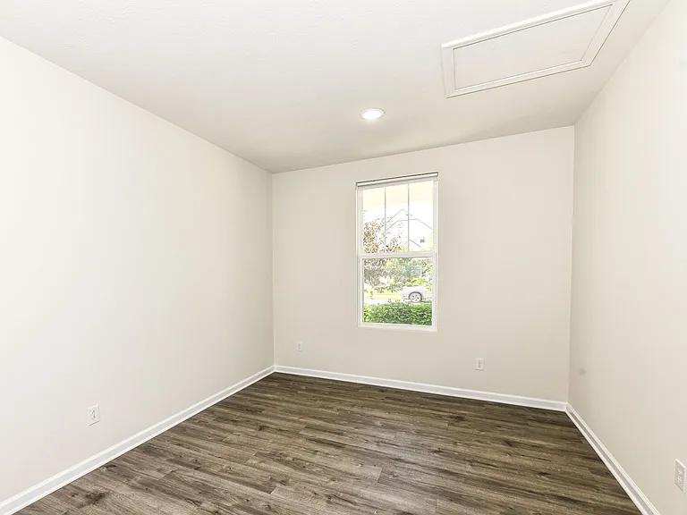 5465 Dunhaven Rd — Photo 8