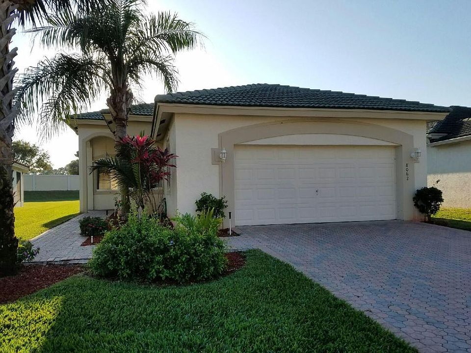 1st image of 8062 Bellafiore Way