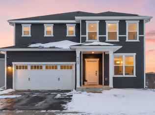 4263 Swallowtail Ln, Woodbury, MN 55129